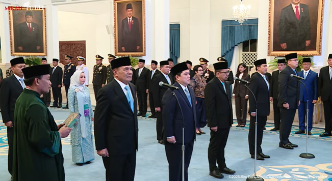 Pelantikan menteri dan wakil menteri di Istana Negara, Jakarta, Rabu (17/9/2025). [YouTube Setpres RI]